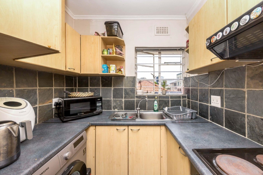 1 Bedroom Property for Sale in Sea Point Western Cape